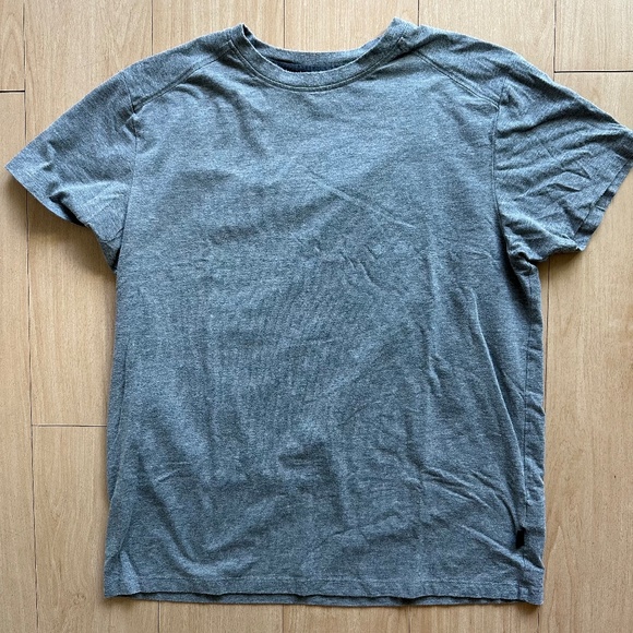 Grey Kenneth Cole New York Tee Size L - Picture 1 of 1